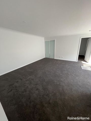 4 Bedroom North Tamworth Duplex - Photo 3