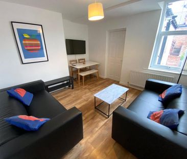 6 bedroom property to rent - Photo 1