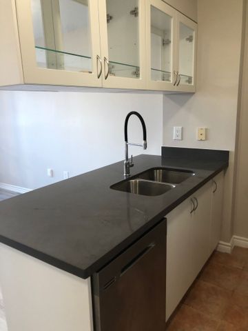 For Lease - 889 Bay Street Unit# 801, Toronto, Ontario - Photo 3