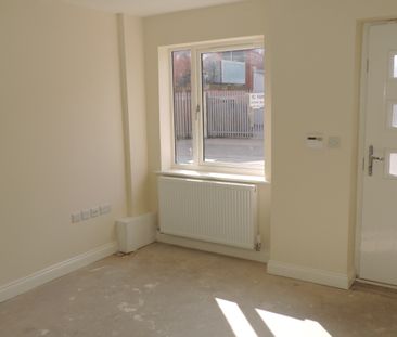 4 Bed Mid Terrace Meynell Road Leicester LE5 - Ace Properties - Photo 6