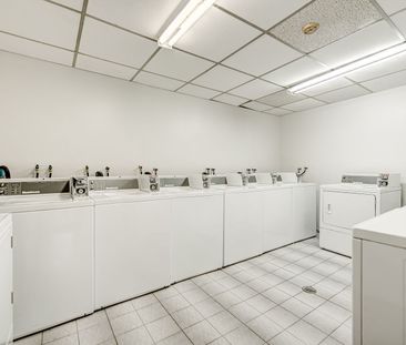 IMMEUBLE PROFESSIONEL - PLATEAU / CENTRE-VILLE/ PARC DU MONT-ROYAL - Photo 5