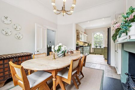 4 bedroom terraced house to rent - Photo 5