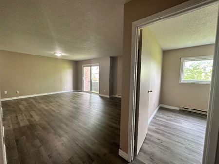 For Lease - 5 Lowndes Avenue Unit# 12, Georgina, Ontario - Photo 4