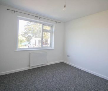 2 bedroom bungalow to rent - Photo 3