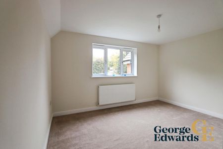 2 bedroom semi-detached house to rent - Photo 3