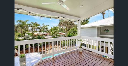 Stylish Furnished Queenslander with Pool & Private Downstairs Retreat - Photo 3