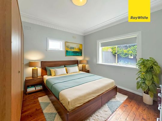 Two Bedroom Home in Prime Location - Photo 1