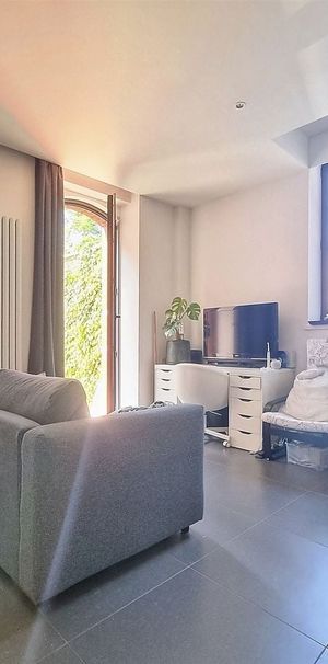 Appartement te huur in Tournai voor € 700 met 1 slaapkamer - Photo 1