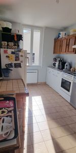 Location Maison 4 pièces 119m² MEZERIAT 01660 - Photo 3