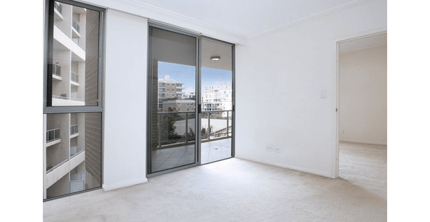 Fully Furnished-Super convenient & Affordable 3B2B! Closed to restaurants & bus station & supermarket! - Photo 1