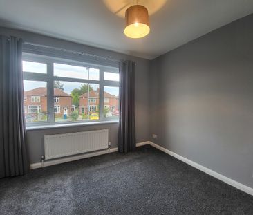 3 bedroom semi-detached to let - Photo 5