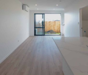 Modern townhouse - Photo 2