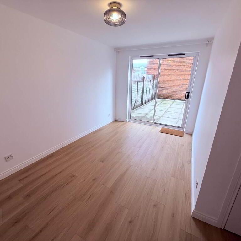 49 Willowfield Street, Belfast, BT6 9AW - Photo 1