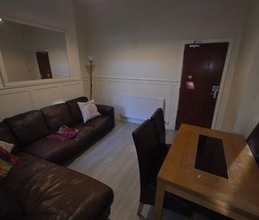 Serviced Room's, 81 Wellesley Avenue, Belfast, BT9 6DH - Photo 1