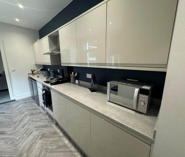 1 bedroom in a house share to rent - Photo 6