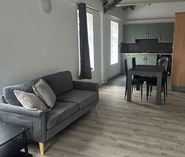 3 bedroom flat to rent - Photo 1