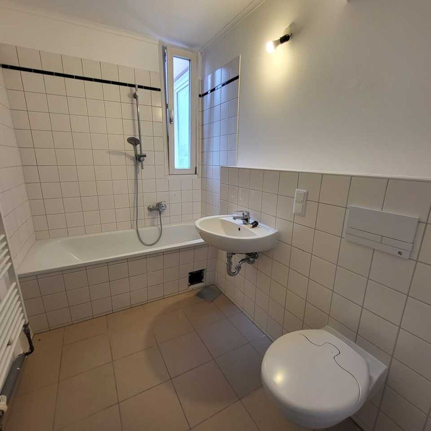 Tolle 3-ZImmer-Wohnung mit 2 Bädern & Balkon! WBS erforderlich! - Foto 1