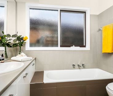 96 Watsonia Road, Watsonia VIC 3087 - Photo 4