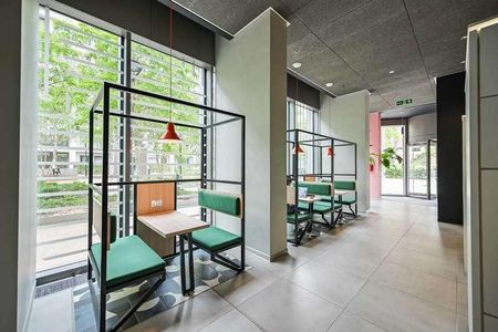 Portlands Place, East Village, Stratford, E20 - Photo 4
