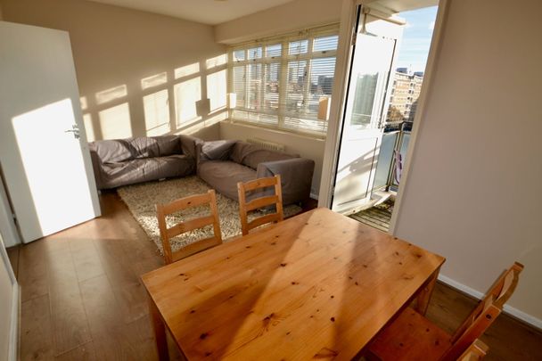 3 Bed Flat, De Quincey House, SW1V - Photo 1