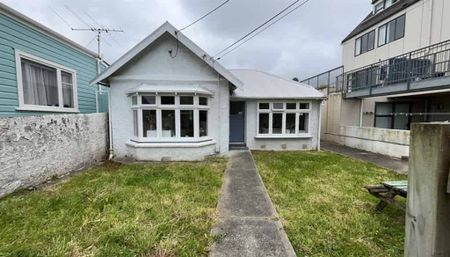 3 Bedroom Family Home, 74 Daniell Street, Newtown - Photo 4