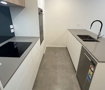 421/327 Northbourne Avenue "De Burgh", Lyneham ACT 2602 - Apartment... - Photo 4