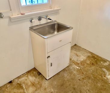 Walk to Shops & Primary School - Photo 2