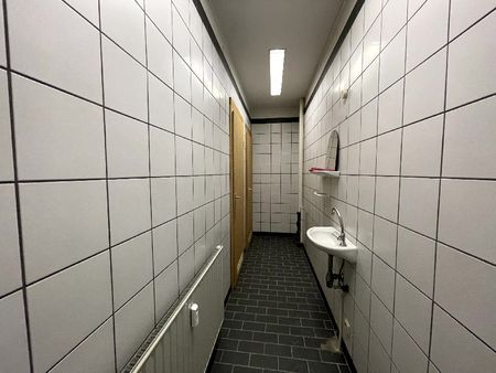 KREFELD MITTE: 170 M² BÜRO- PRAXISFLÄCHE ZU VERMIETEN - Photo 3