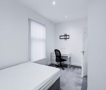 8 Aske Road, Room 3, Middlesbrough - Photo 1