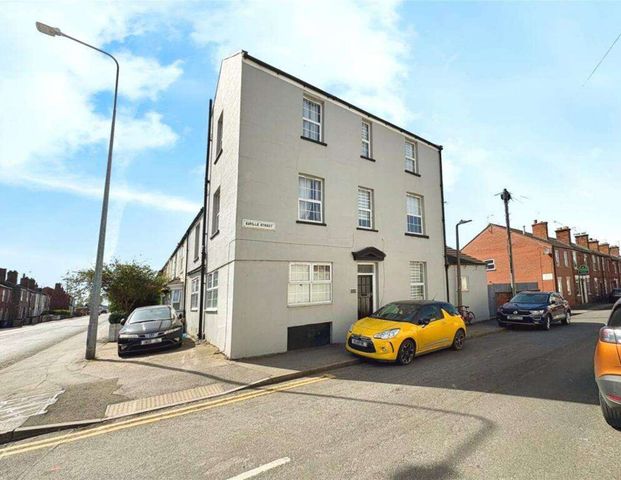 Newark Road Room 3 - Photo 1