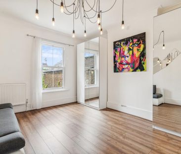 2 bedroom maisonette to rent - Photo 2
