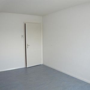 Charmante Mansarde in ruhiger Lage mit schöner Aussicht! - Photo 2