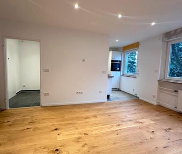 Frisch saniert: 1-Zimmer-Wohnung 28m³ Einbauküche&Parkett - Photo 1