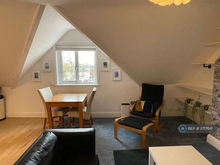 1 bedroom flat to rent - Photo 2