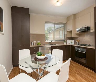 Beautifully maintained apartment - Photo 6