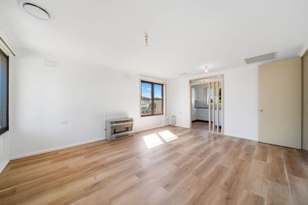 Charming Family Home in Karabar - Photo 3