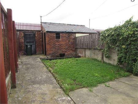 3 bedroom terraced house to rent - Photo 5