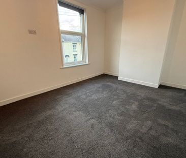 Whitworth Road, GOSPORT - Photo 5