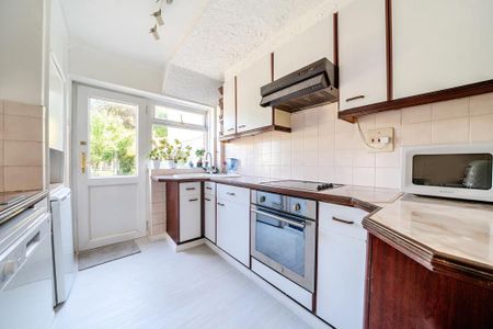 3 bedroom terraced house to rent - Photo 4