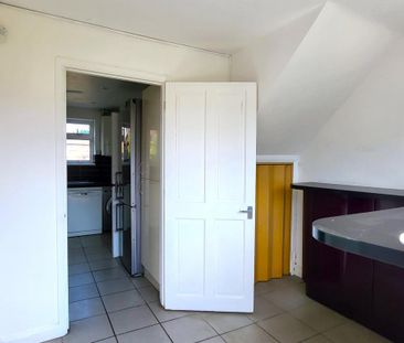 3 bedroom terraced house to rent - Photo 6