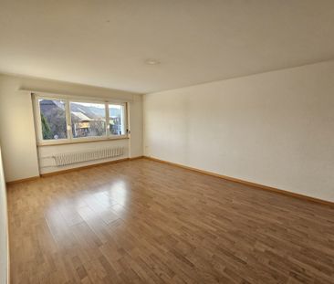 3.5-Zimmerwohnug mit wunderschöner Aussicht - Photo 1