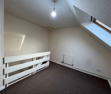 1 bedroom Flat - Round Mead, Stevenage - Photo 3