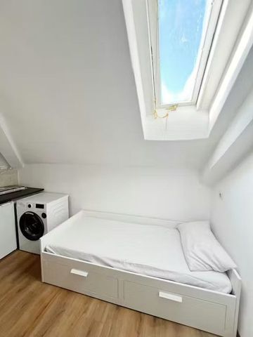 Via André-Marie Ampère, Milan, Lombardy 20131 - Photo 4