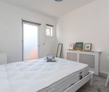 4 bedroom maisonette to rent - Photo 6