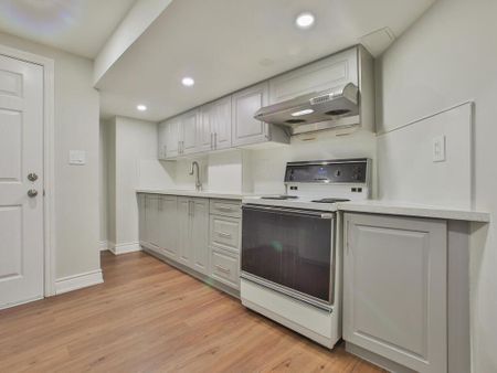 For Lease - 21 Milkweed Crescent Unit# BASEMENT, Brampton, Ontario - Photo 4