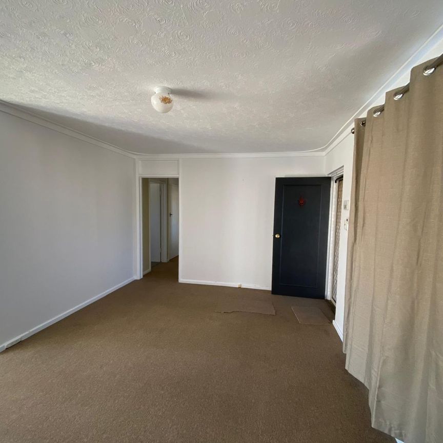 Bright & Modern 3x1 Home in a Prime Location - Photo 1