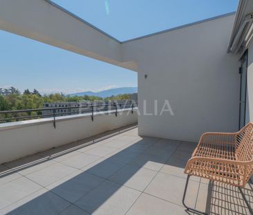 Bel attique de 121 m2 avec terrasse - Foto 1