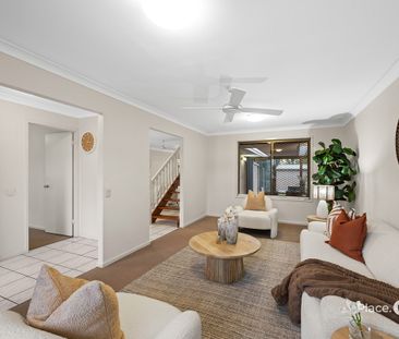 Brilliant family home in Carindale - Photo 1