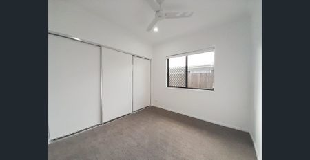 Modern Spacious Family Home | Quiet Street | Ready to Move In - Photo 2