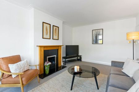 2 Bed, Apartment - Photo 5